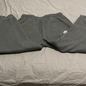 Men’s Nike Cargo Joggers (Gray). Size Large, Great Condition!
